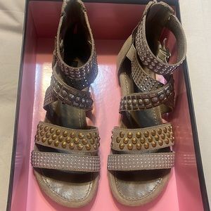 Steve Madden sandals